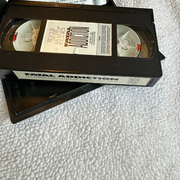 VHS - Fatal Addiction: Ted Budy's Final Interview with Dr. James Dobson - Picture 3 of 3